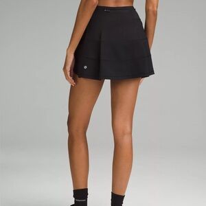 EUC Lululemon Black Pace Rival Skirt Size 8